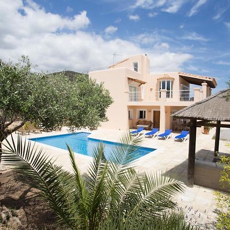 Villa Tom Is Near To Playa Den Bossa Sant Jordi de ses Salines Exterior foto