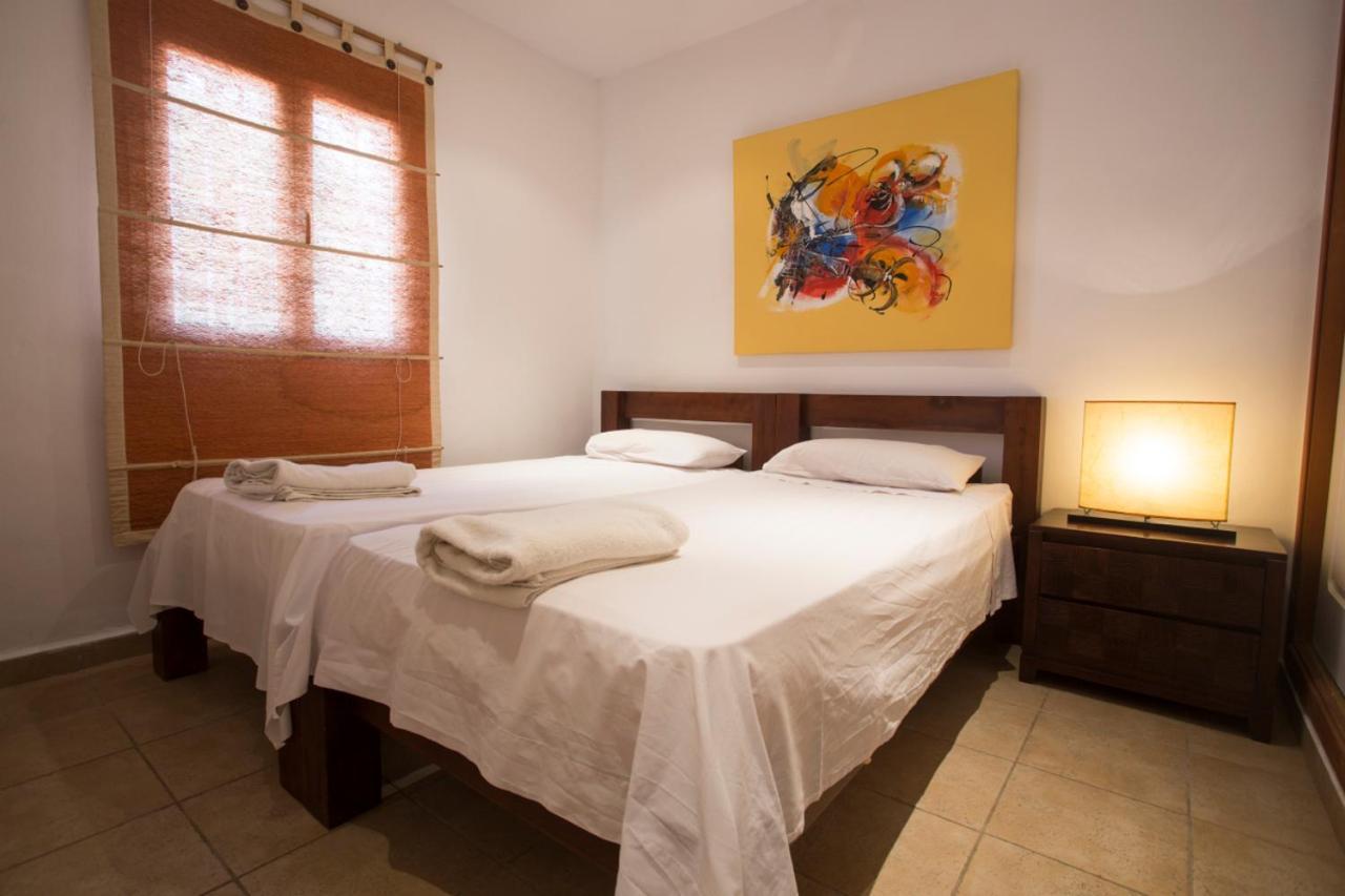 Villa Tom Is Near To Playa Den Bossa Sant Jordi de ses Salines Exterior foto